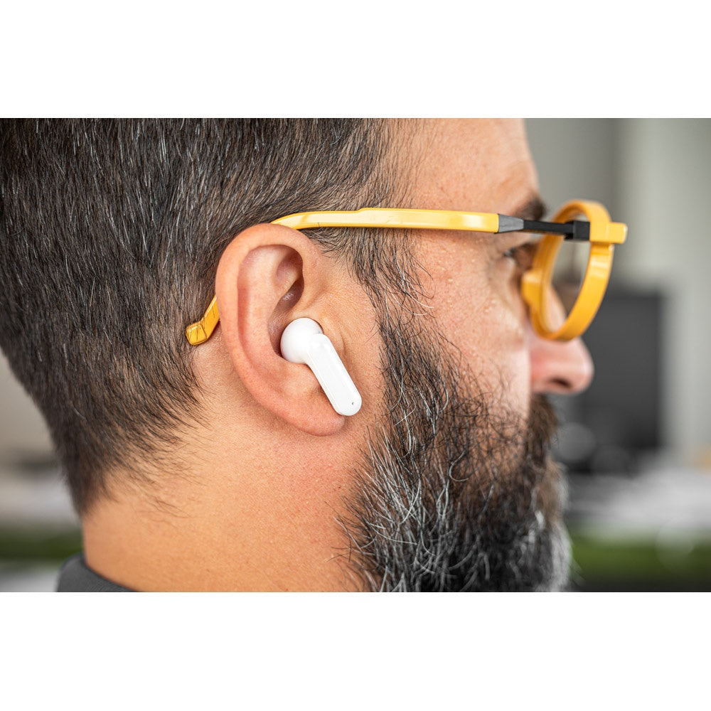 BURTON promotional headphones in white (detail view) with custom logo branding