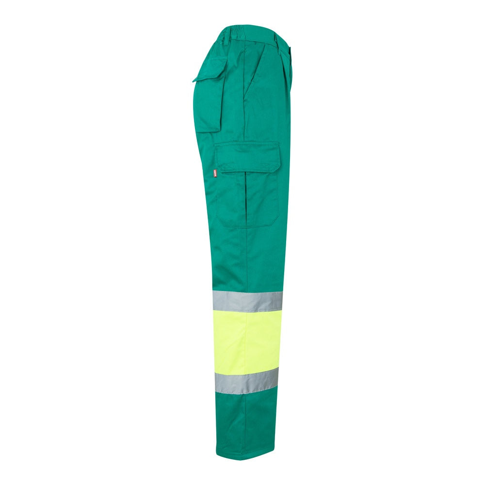 VL ATHENA promotional workwear garment in green/yellow (detail view) with custom logo branding