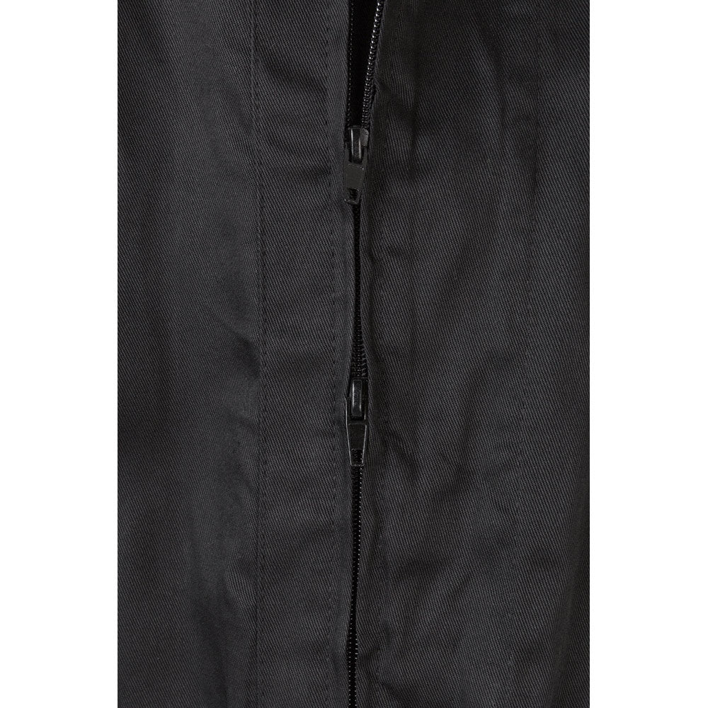 VL YAMA promotional workwear garment in black (detail view) with custom logo branding