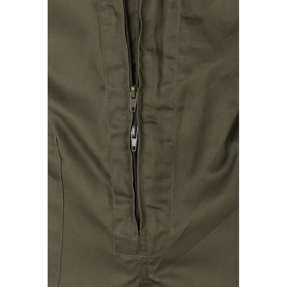 VL YAMA promotional workwear garment in army green (detail view) with custom logo branding
