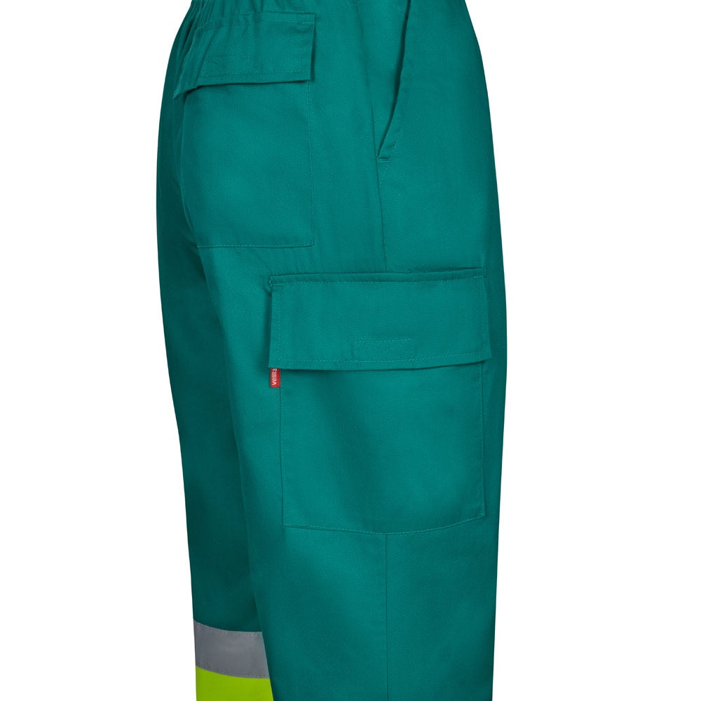 VL ARTEMIS promotional workwear garment in green/yellow (detail view) with custom logo branding