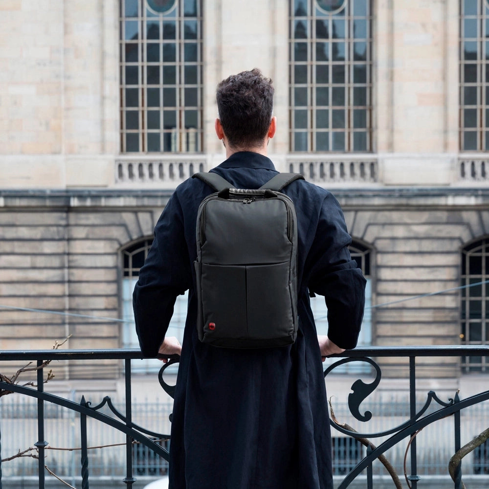 Wenger Reload 16 16'' Laptop Backpack with Tablet Pocket