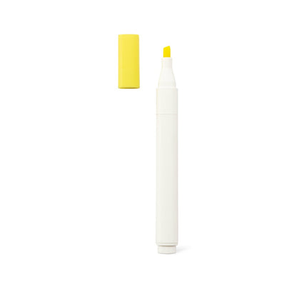 HARRISON promotional pen in yellow (detail view) with custom logo branding