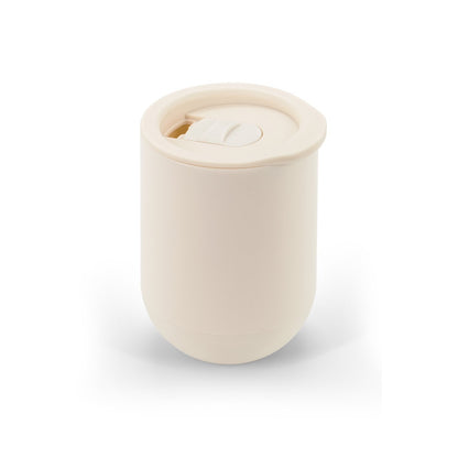 ADLINGTON promotional travel cup in pastel white (detail view) with custom logo branding
