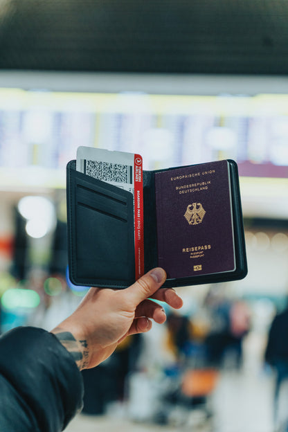 Travelfinder RCS passport holder worldwide locating