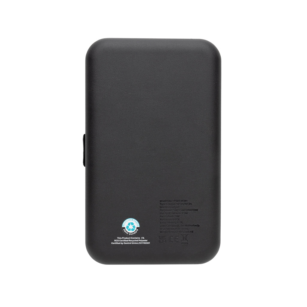 Swiss Peak RCS recycled travel case with 3 in 1 charger