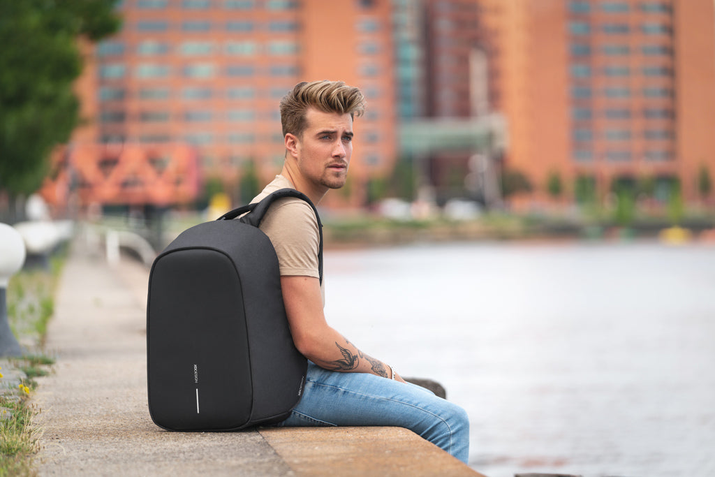 Bobby Hero Regular, Anti-theft backpack