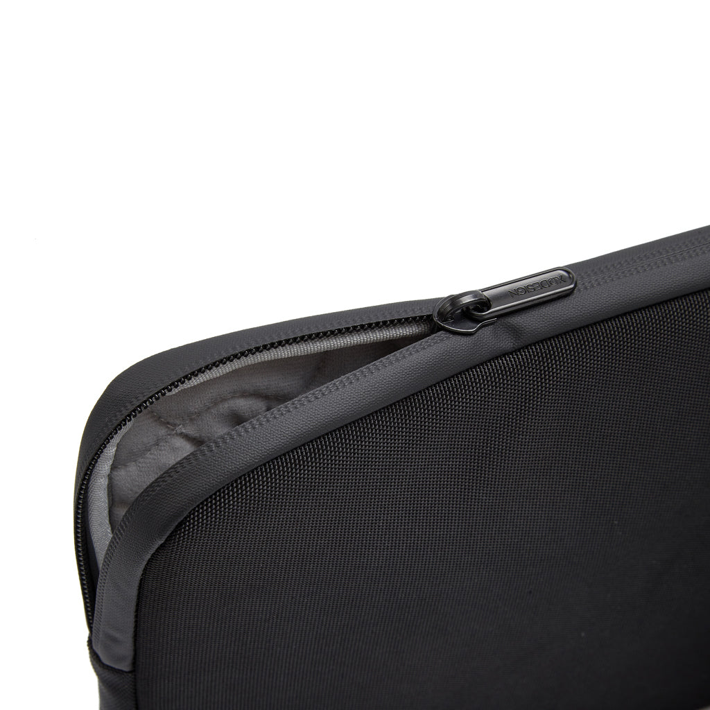 XD Design 14' Laptop Sleeve