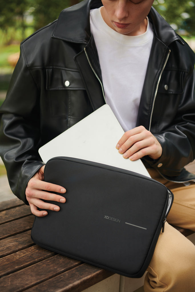XD Design 16' Laptop Sleeve