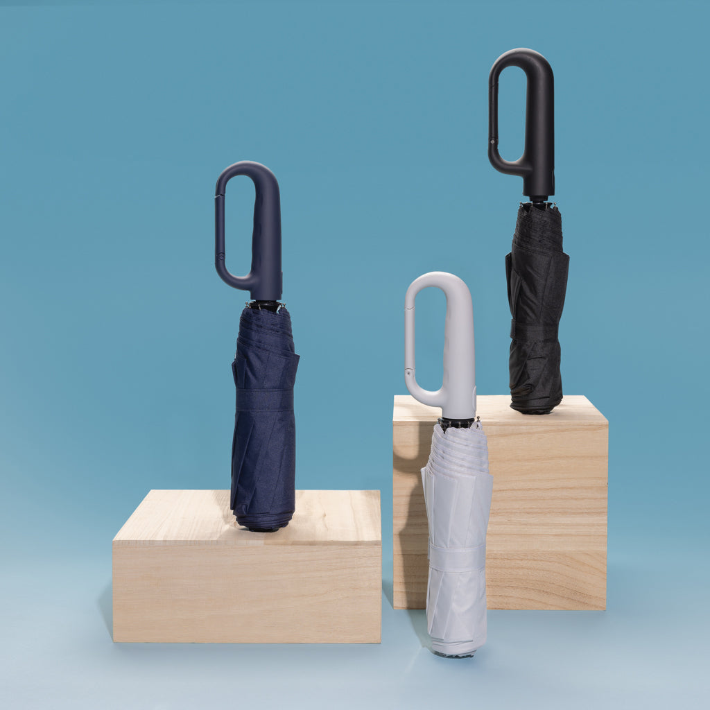 Yara 21' AWARE™ RPET solid colour umbrella with carabiner