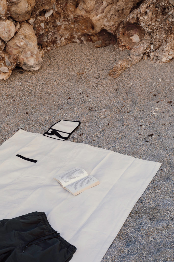 VINGA Volonne AWARE™ recycled canvas picnic blanket