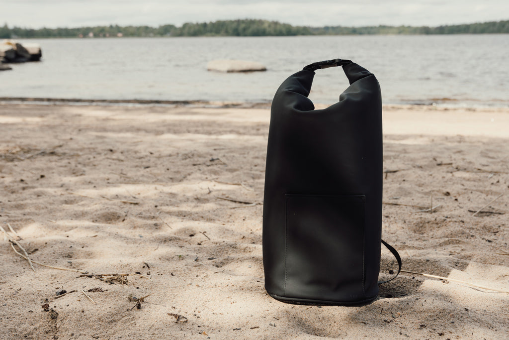 VINGA Baltimore RCS Roll-top cooler bag