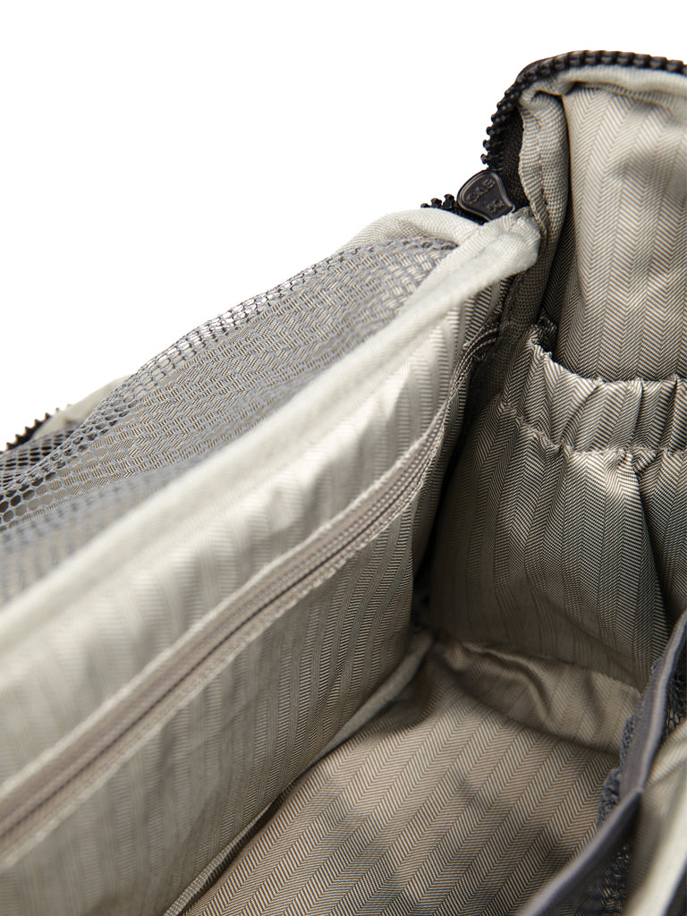 VINGA Baltimore travel toiletry bag