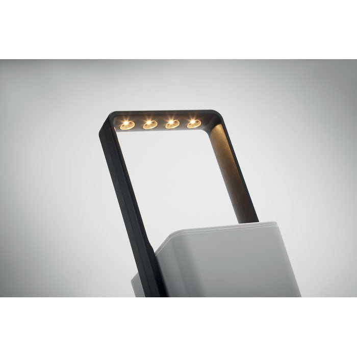 LUSHLET – Innengarten mit LED-Licht