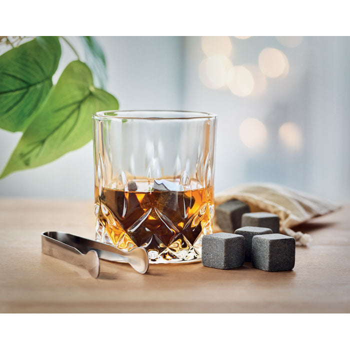 INVERNESS - Service à whisky dans une boîte en bambou
