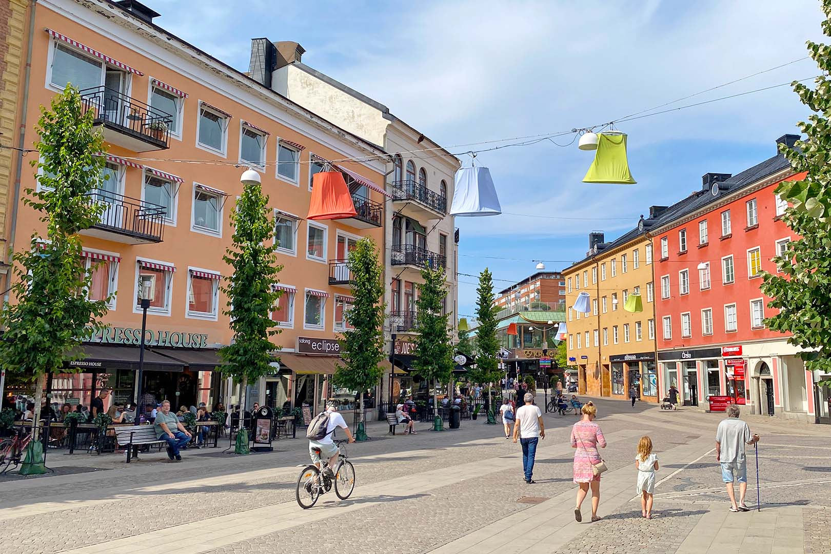 Södertälje med stark industrinärvaro – strategisk marknad för profilreklam, företagsprodukter och internationella B2B-kampanjer.